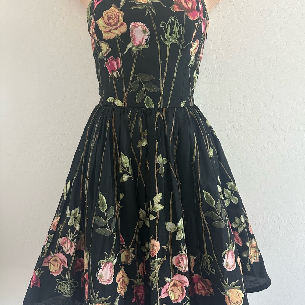 Vintage Betsey Johnson strapless garden party dress. Black w roses Sz 8